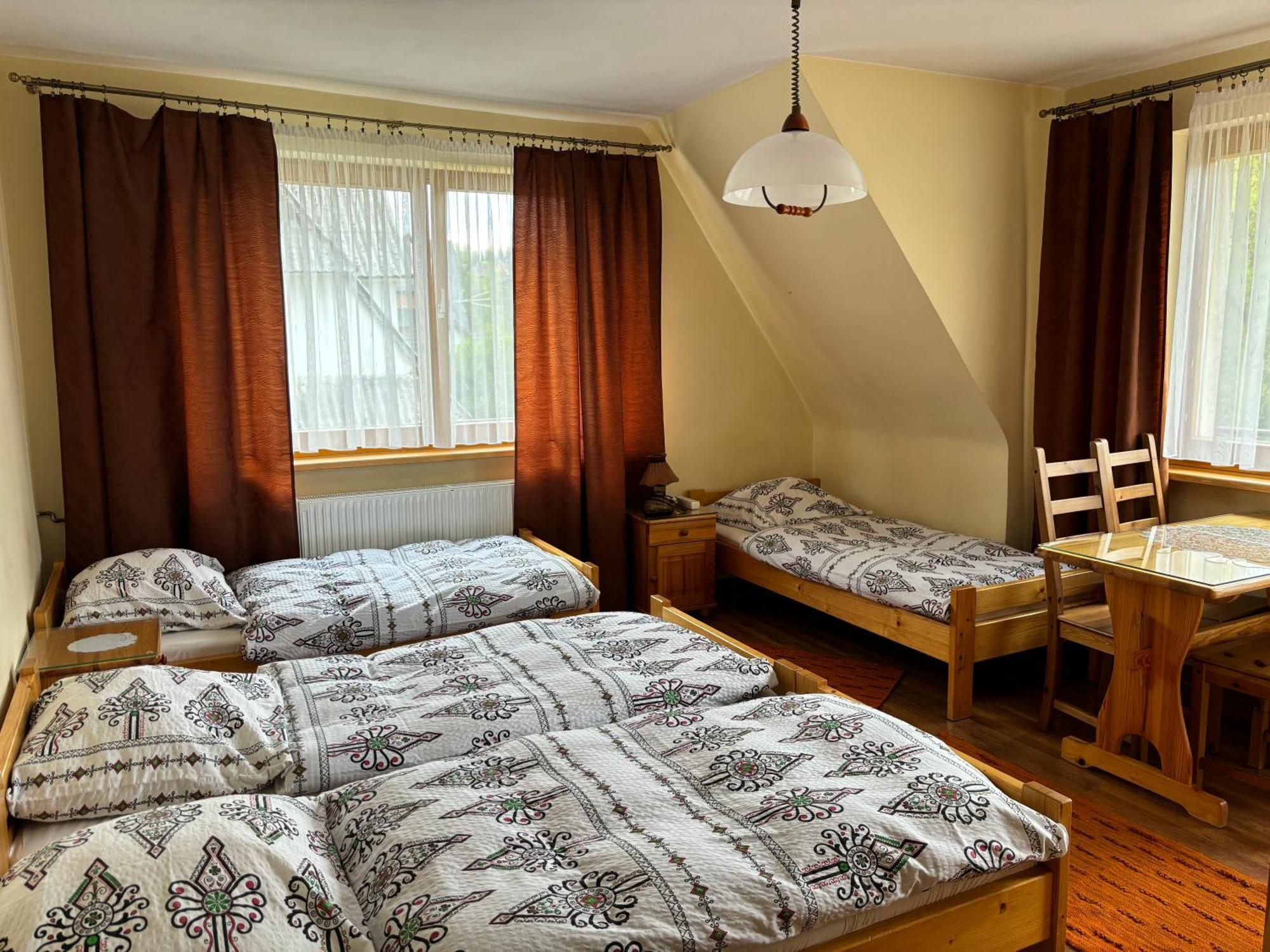 Pokoje Goscinne U Gordona Poronin Exteriér fotografie